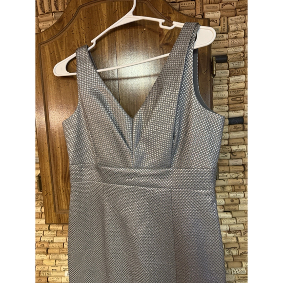 Vintage Y2K Talbots Sleeveless Silver Metallic V-neck Dress Size 6 Holiday - Picture 2 of 6